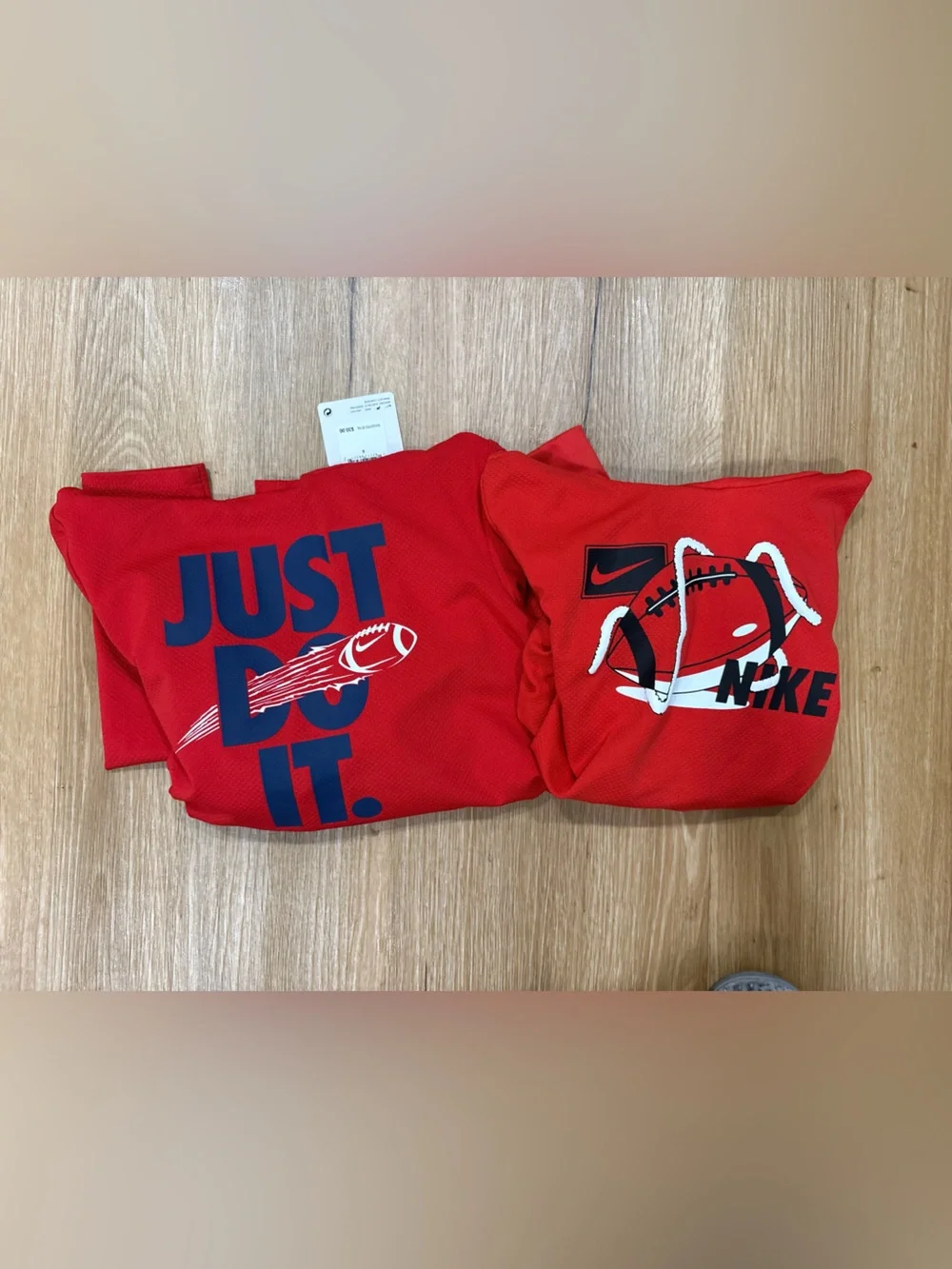 Bundle of 2  Nike sweater lightweight dri fit  Boys 5/6 Red